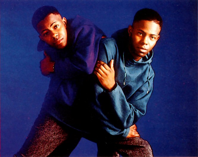 twins.jpg (56348 bytes)
