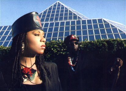 queenmotherrage.jpg (31073 bytes)